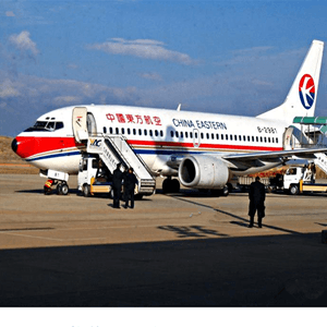 杭州萧山机场物流航空快运业稳步发展的原因是什么？